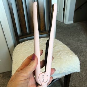L’ange ceramic flat iron